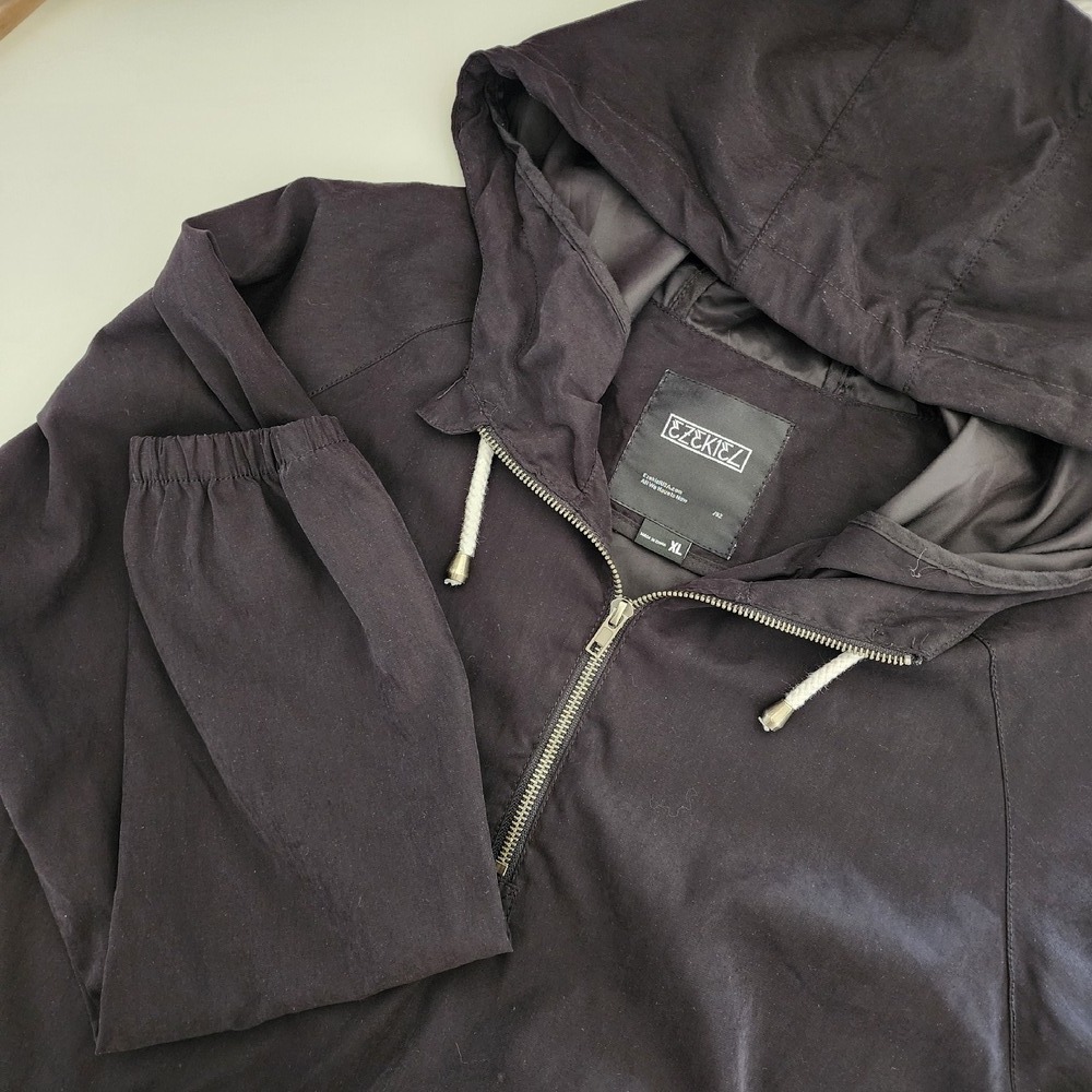 Ezekiel black gray color block pullover 1/4 zip hooded Falcon Jacket men size XL